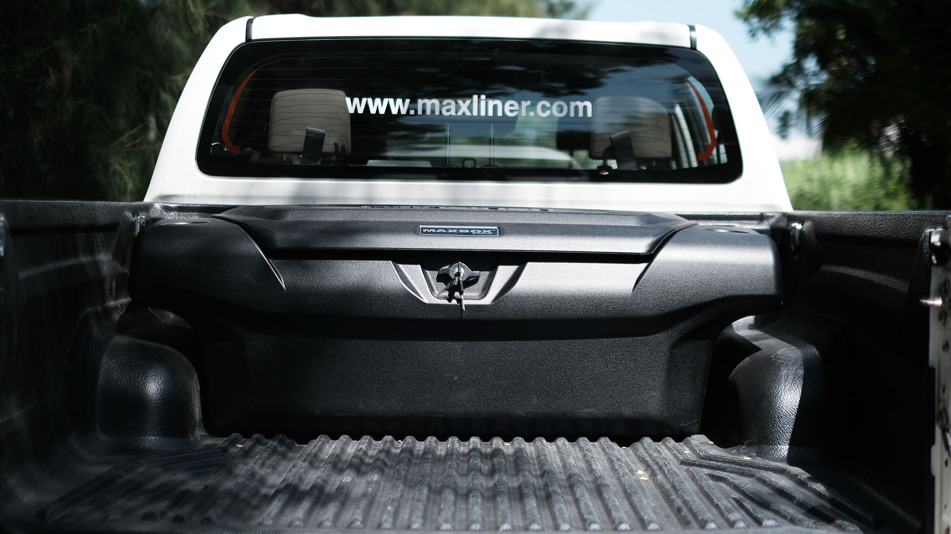 ผลิตภัณฑ์ประดับยนต์สำหรับรถกระบะ จาก Maxliner 